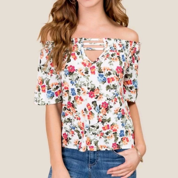 Francesca's Collections Tops - Francescas Cathleen Smock Off Shoulder Floral Top